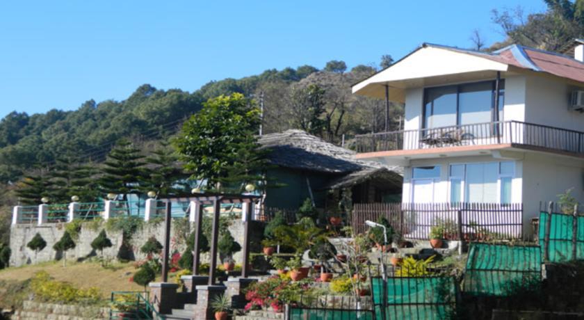 The Exotica Hotel Dharamshala Ngoại thất bức ảnh