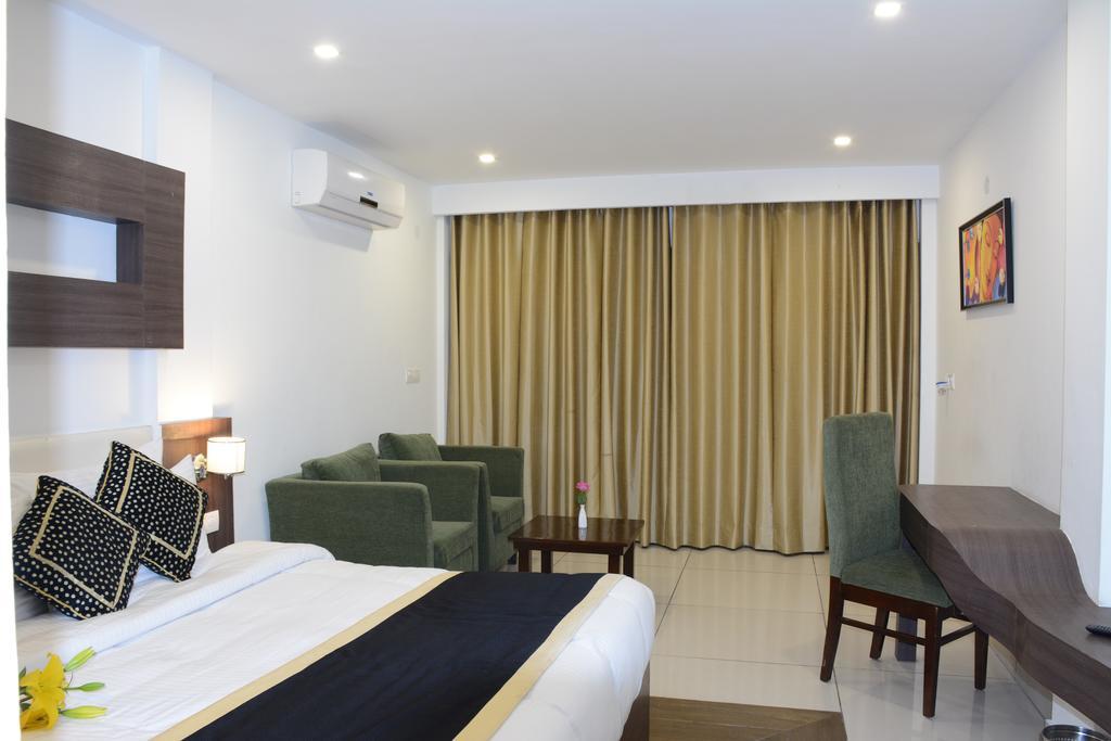 The Exotica Hotel Dharamshala Ngoại thất bức ảnh